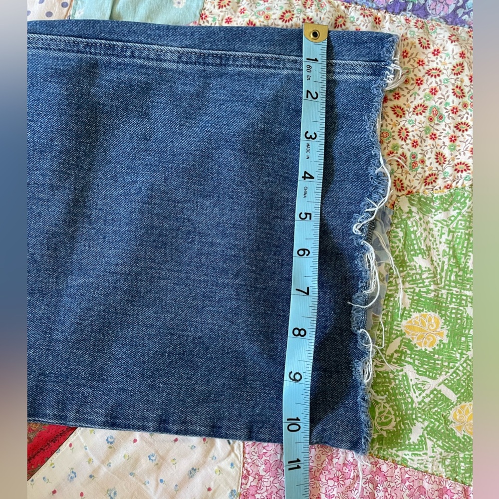 PAIGE Leenah Ankle Jeans in Classic Blue Wide Leg Raw Hem Excellent Shape Size32 - Picture 10 of 11